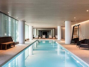 Piscine couverte