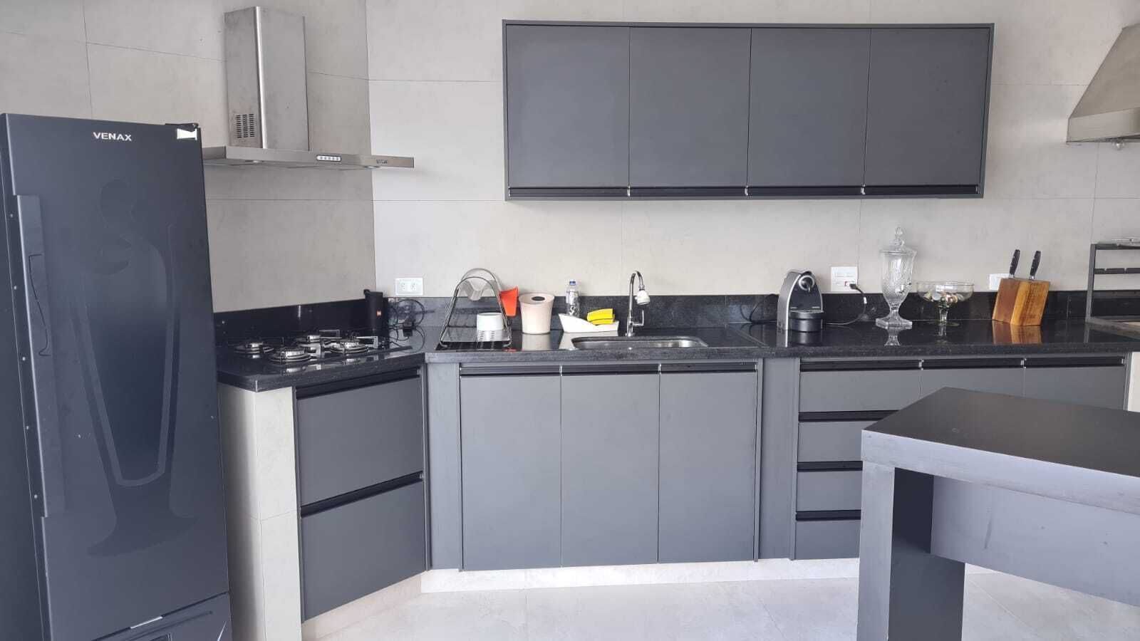 Wonderful duplex penthouse overlooking the sea.