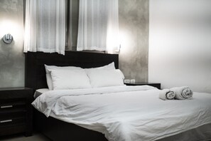 2 makuuhuonetta, silitysrauta/-lauta, Wi-Fi, vuodevaatteet