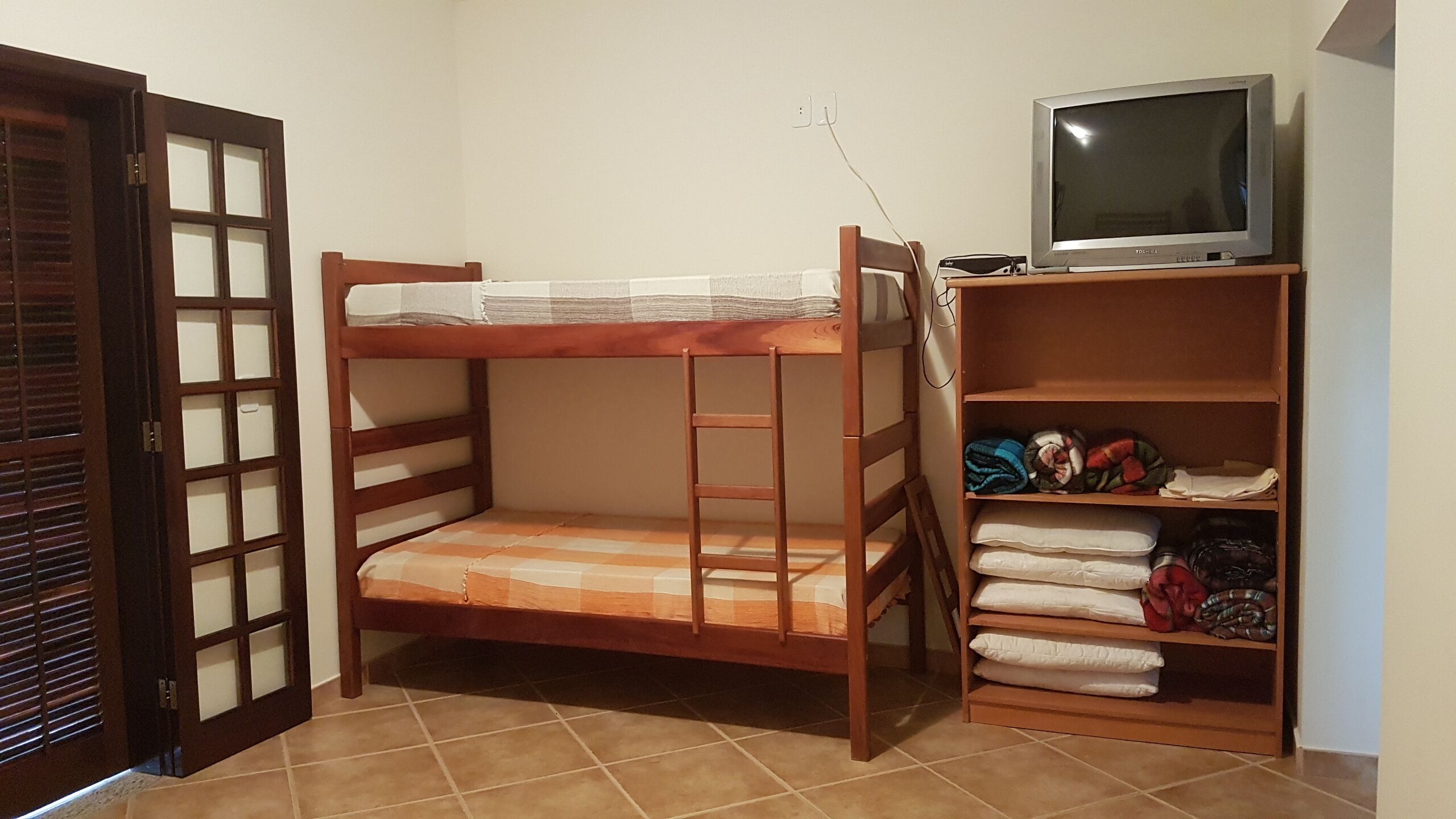 THE RIGHT PLACE TO REST TO NATURE