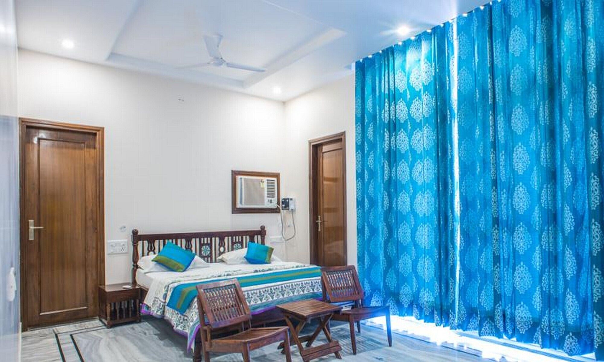 Unique Theme Private Room