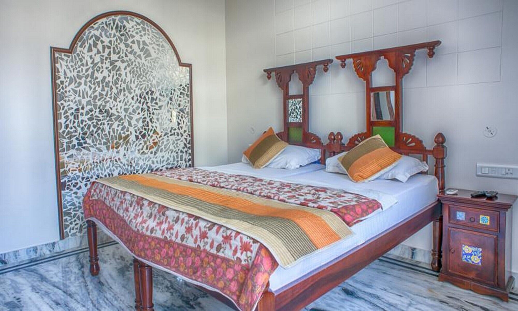 Unique Theme Private Room