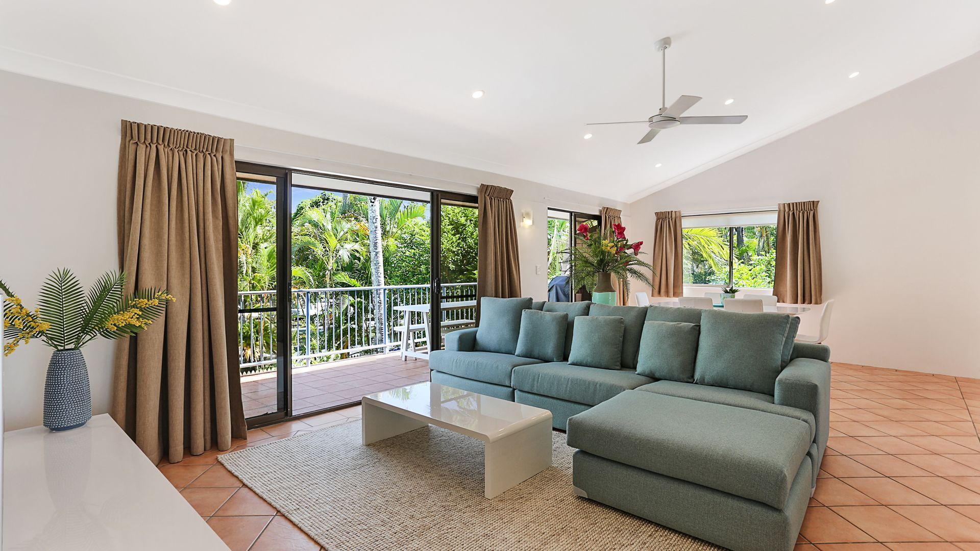 HighTide On Noosa Sound — image 4