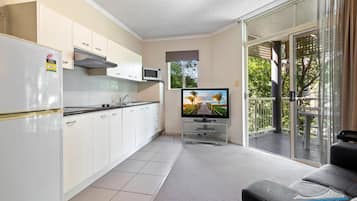 Fridge, microwave, stovetop, electric kettle
