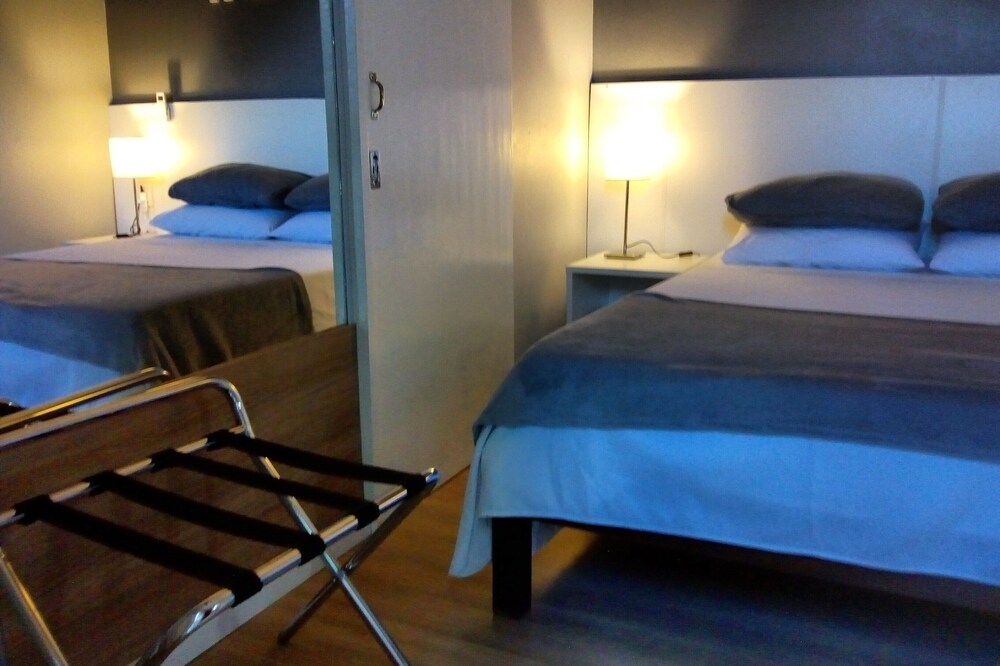 Beautiful Apt with Garden on Av. Main.........