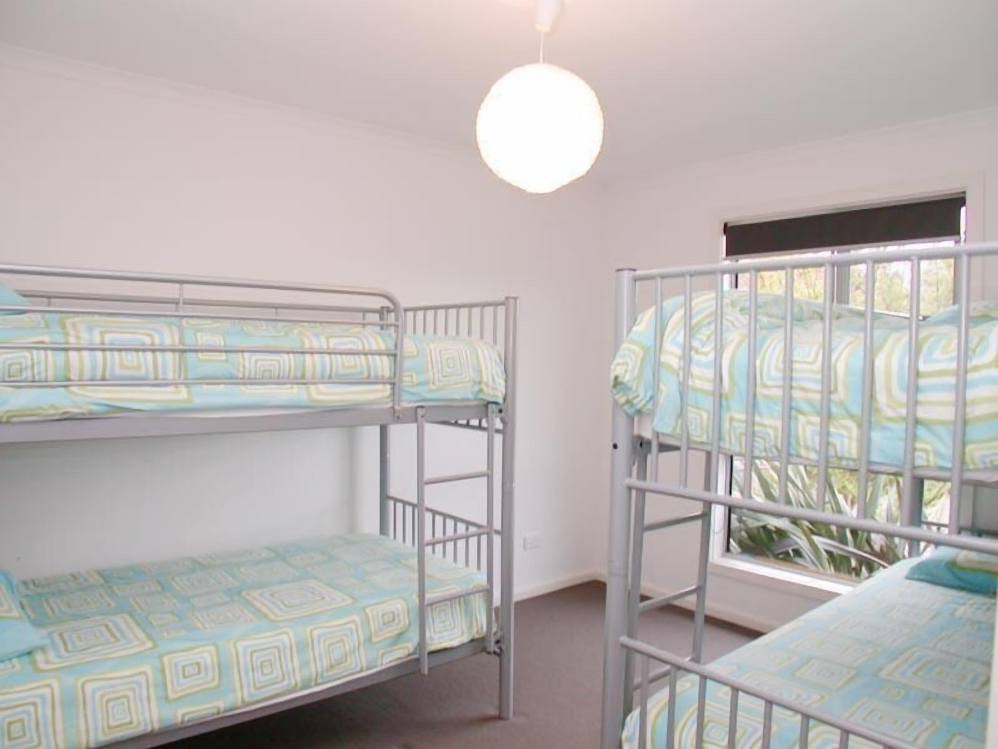 Do Drop Inn ~ Port Willunga - Large Port Willunga Property with Pets Negotiable — image 12