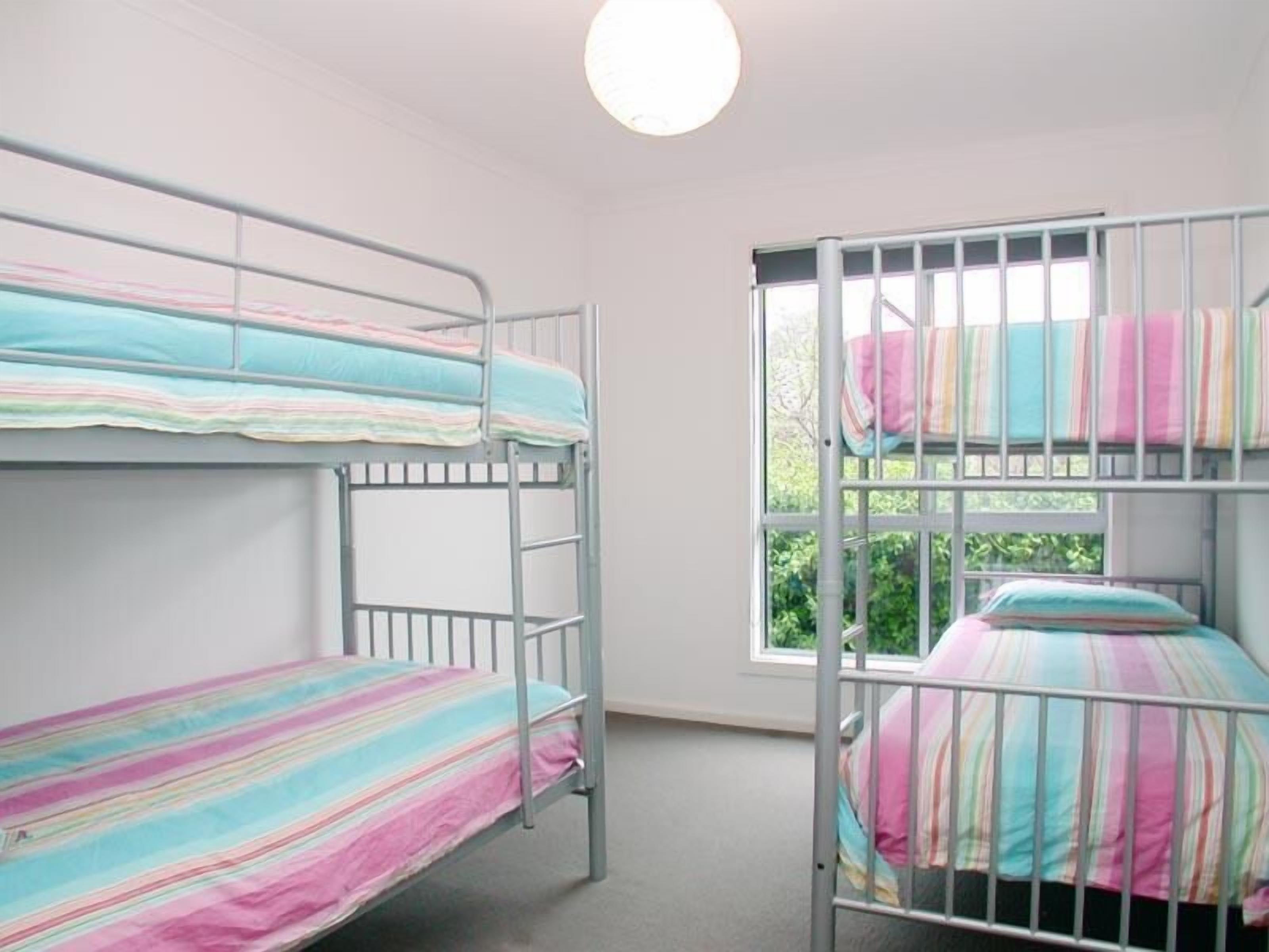 Do Drop Inn ~ Port Willunga - Large Port Willunga Property with Pets Negotiable — image 11