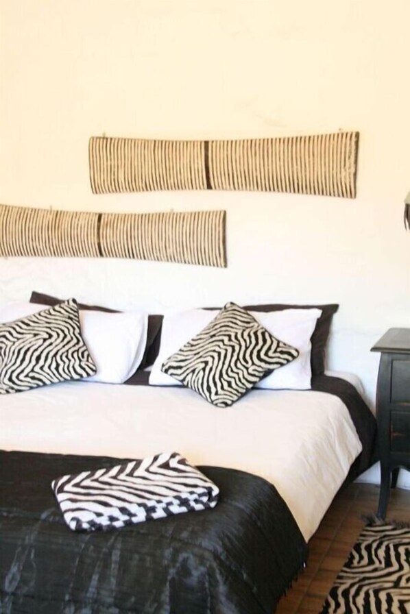 Habitación doble Deluxe | 4 habitaciones, tabla de planchar con plancha y wifi gratis 