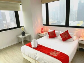 2 bedrooms, iron/ironing board, free WiFi, bed sheets - Central Location 2BR Apt + Free WiFi w/ City Views + Gym in Melbourne (Melbourne)