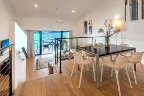 Dining - Shorelines 14, Seaview Apartment on Hamilton Island (Hamilton Island)
