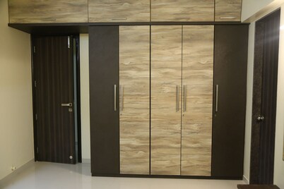 3-BHK Fully Furnished Service apartment for 6 Packs.