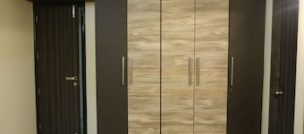 3-BHK Fully Furnished Service apartment for 6 Packs.