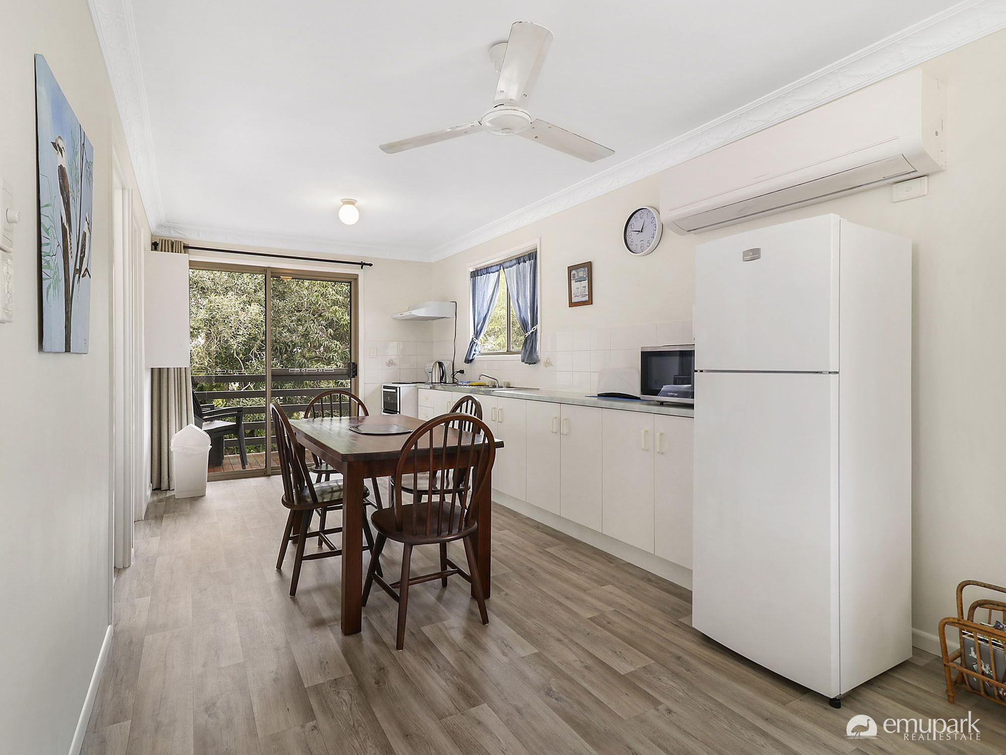 EMU PARK - HOLIDAY RENTAL IN TOWN CENTRE