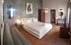 6 habitaciones y caja de seguridad en la habitación 