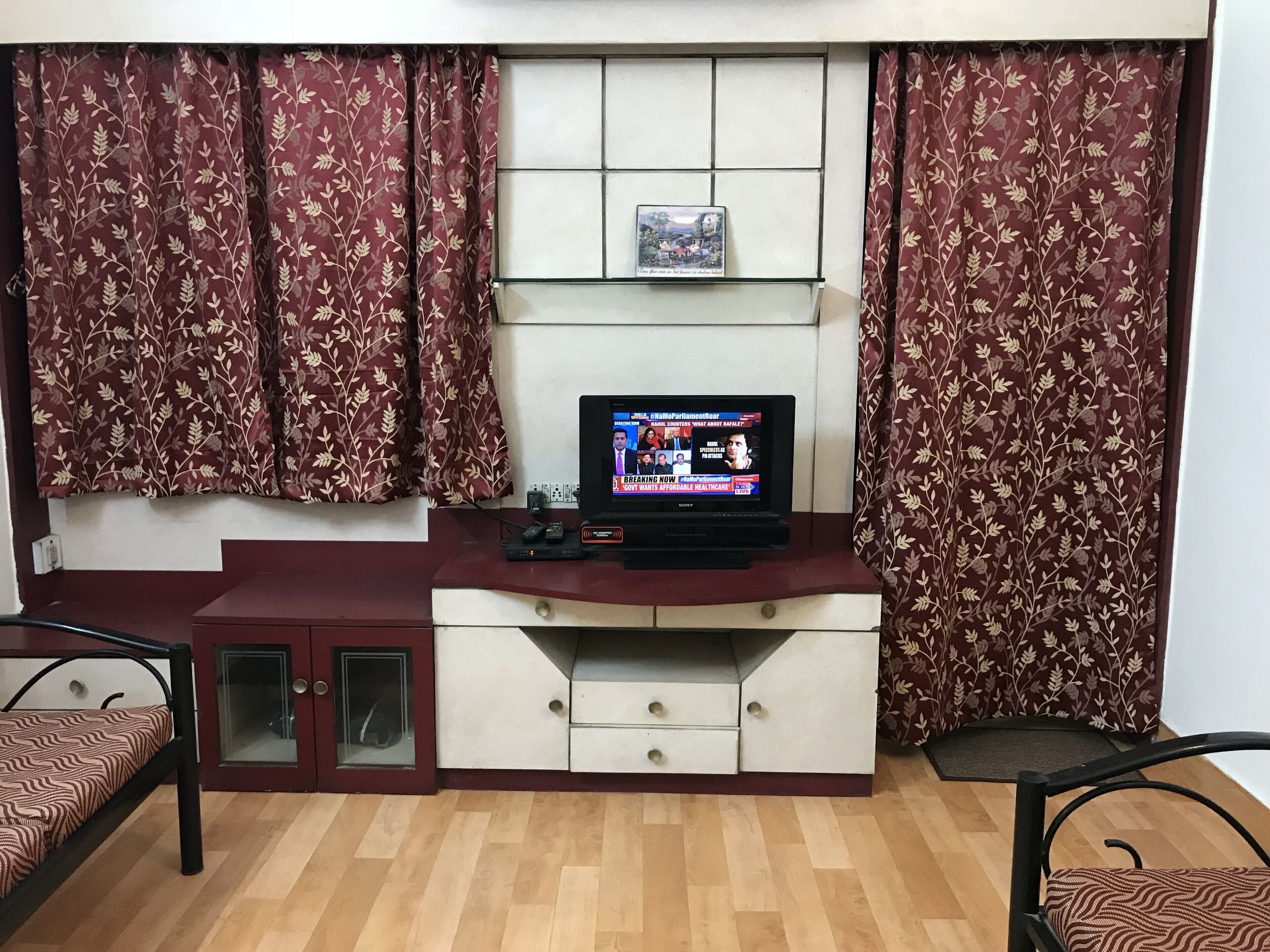2 BHK, Two Private AC Rooms in an Apartment in Central Pune 