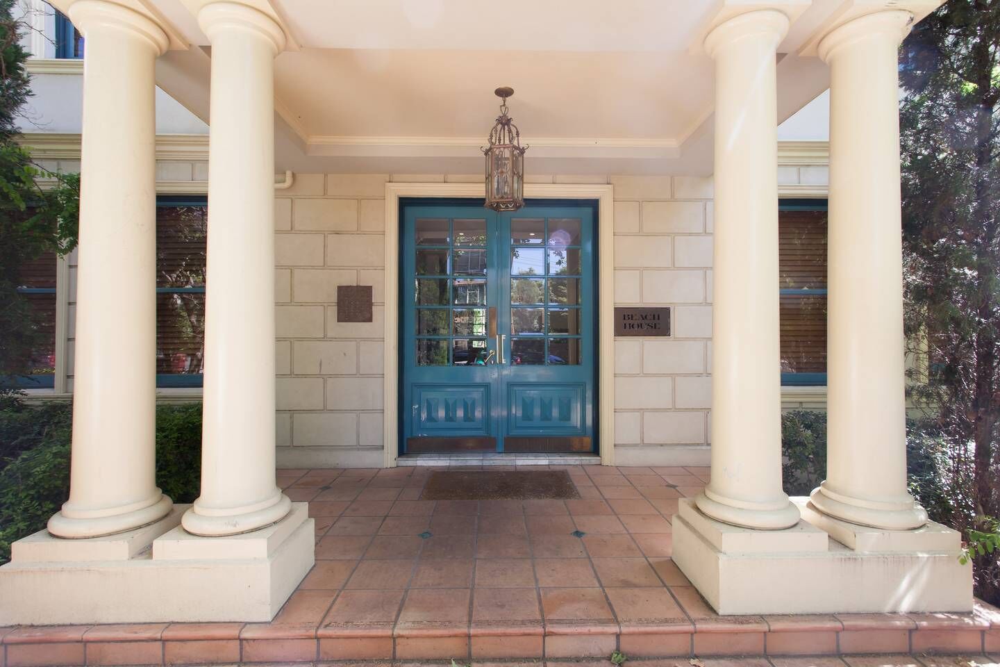 "Serendipity" – Pearl Apartments