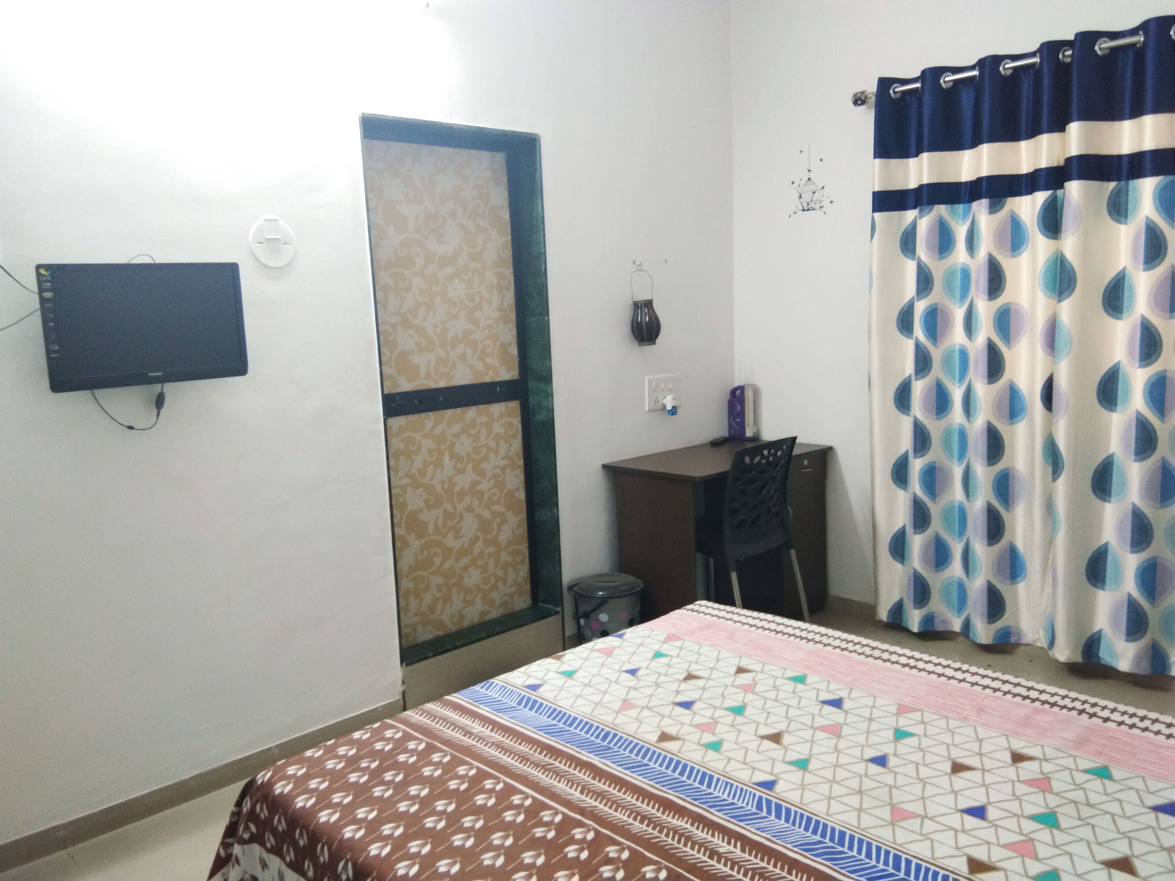 BnB in a Beautiful Bungalow @ BANER