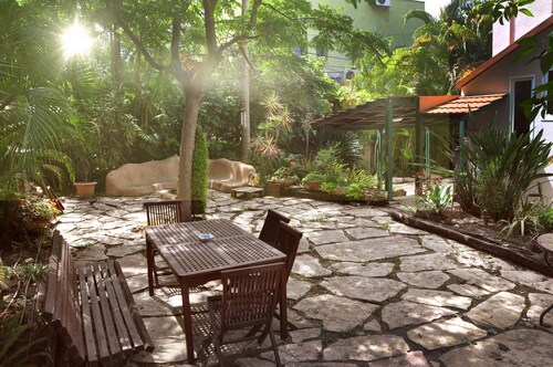 Villa de charme privée avec arrière-cour - 10 min du centre TLV