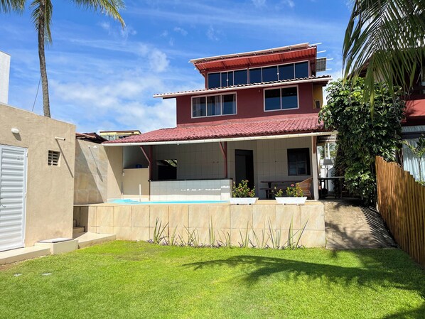 Exterior - House with 5 bedrooms, 4 suites, to accommodate your entire family. (Natal)