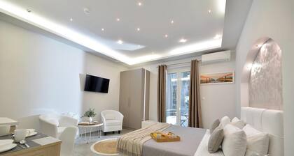 Alekos Apartments 2 Netflix, Self Check-In