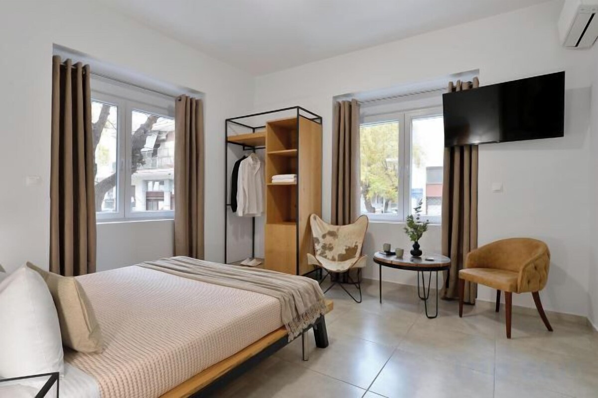 Premium bedding, down comforters, laptop workspace, blackout drapes