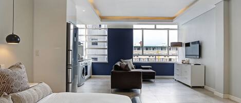 1 habitación, tabla de planchar con plancha, internet y ropa de cama