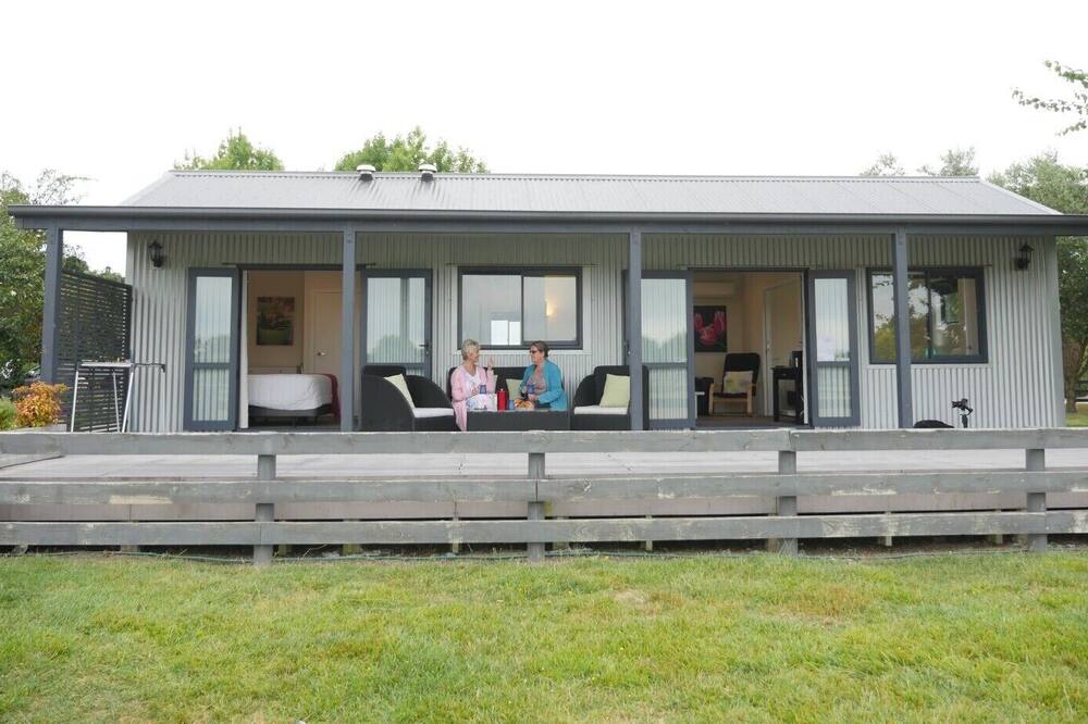 Two bedroom king cottage