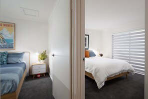 3 habitaciones, tabla de planchar con plancha y wifi