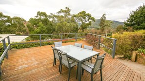 Outdoor dining - CINDY'S VIEW : Bright (Bright)