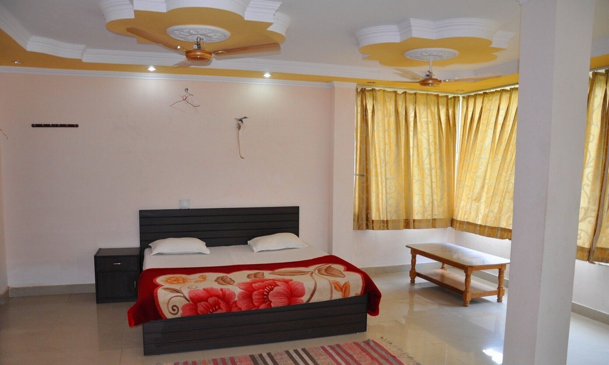 Private Room in Tapovan 