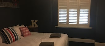 Stay on Simmons "Ivanhoe"