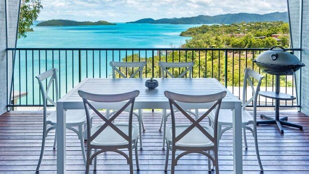 Outdoor dining - Panorama 2, Hamilton Island (Hamilton Island)