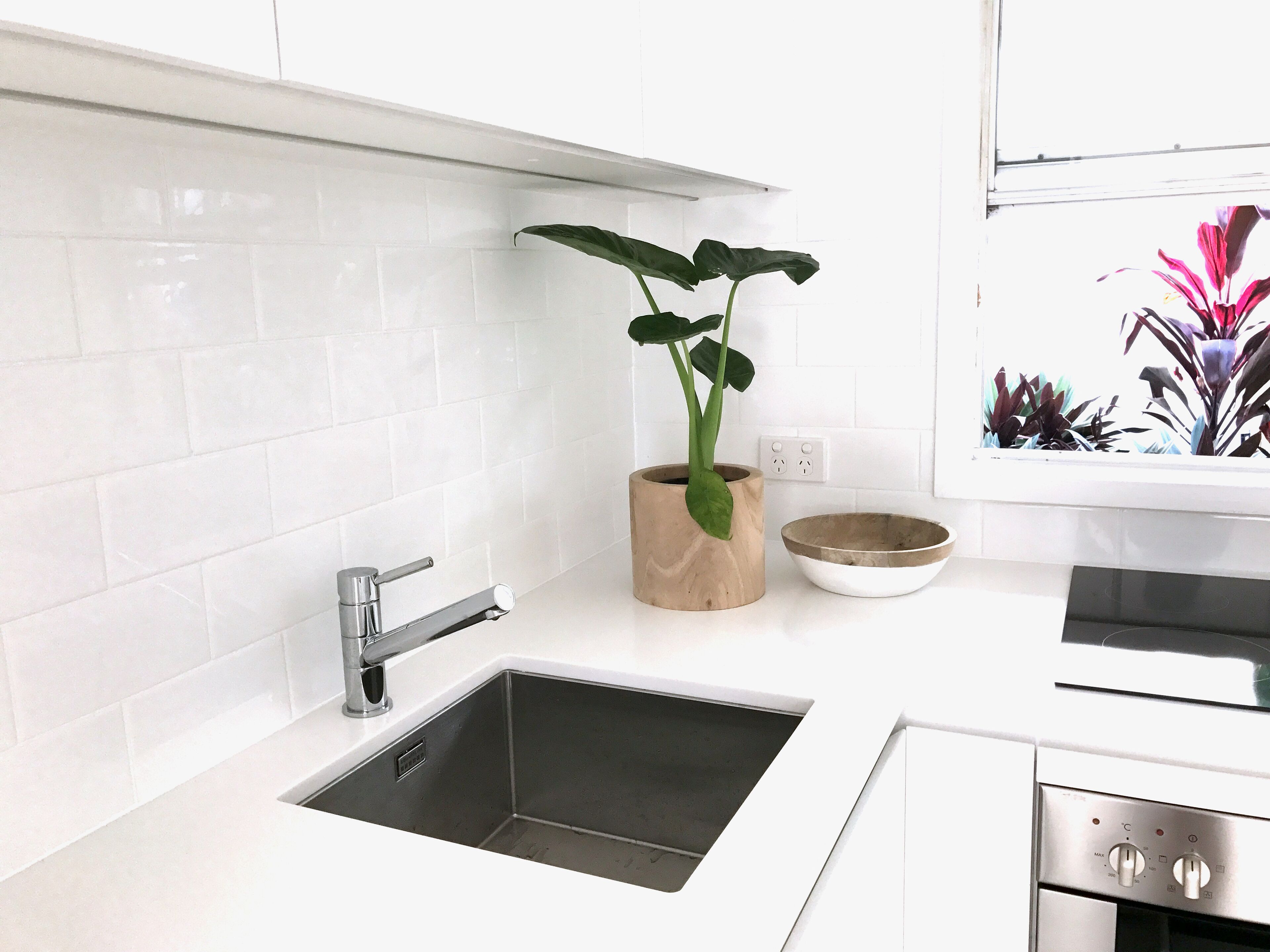 The Nest - 5 minute walk to Hasting Street and Noosa Main Beach — image 13