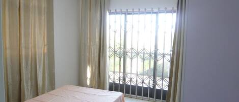 3 dormitoris, Internet i roba de llit