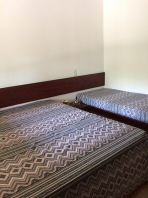 4 dormitorios, tabla de planchar con plancha, wifi y ropa de cama