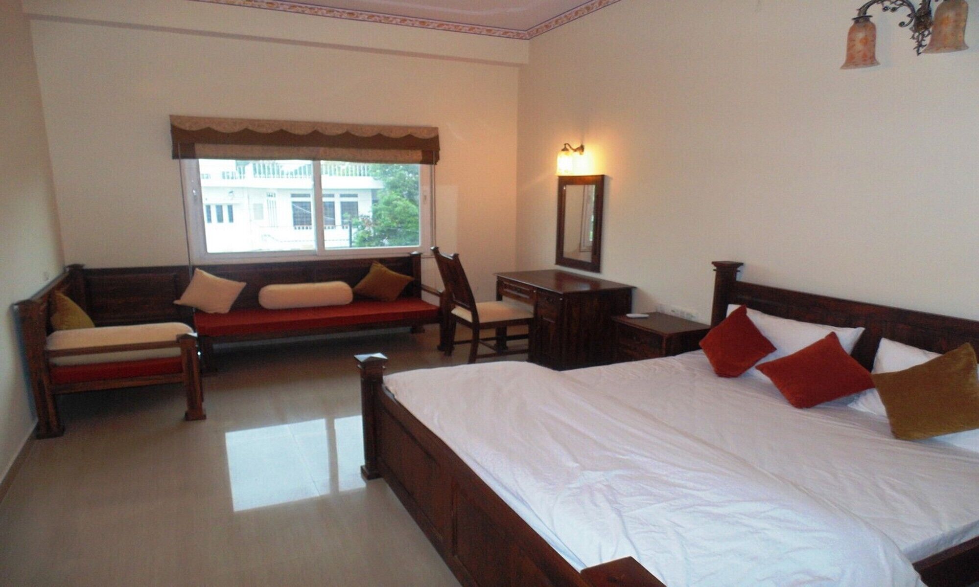 Elegantly Designed Room in Jaipur