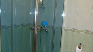 Hårtørrer, håndklæder