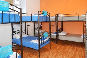 3 chambres, fer et planche Ă repasser, Wi-Fi gratuit