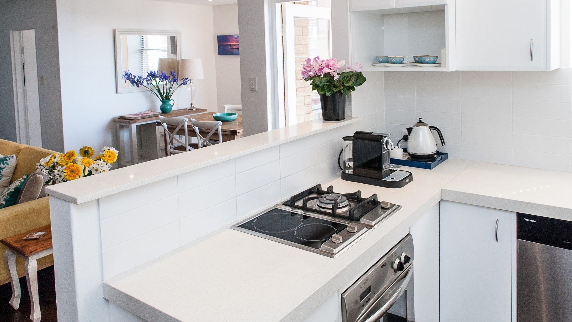 COOGEE BEACH BLISS - beachside getaway — image 7