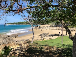 Am Strand, Liegestühle, Strandtücher
