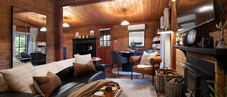 Smart TV, fireplace, DVD player