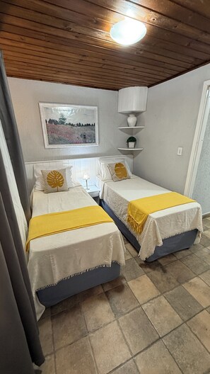 2 bedrooms, in-room safe, WiFi, bed sheets