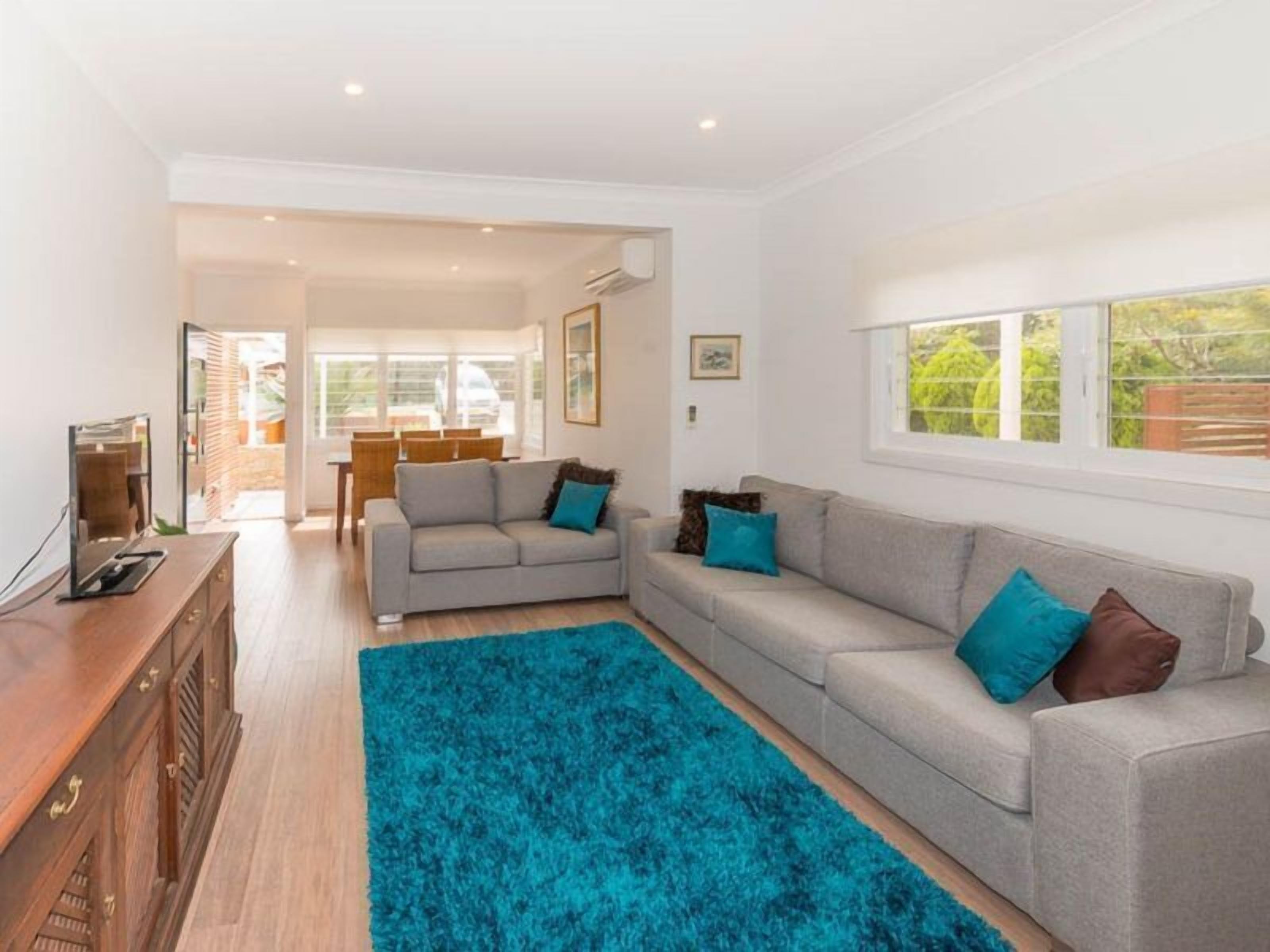 North Avoca Beach Cottage