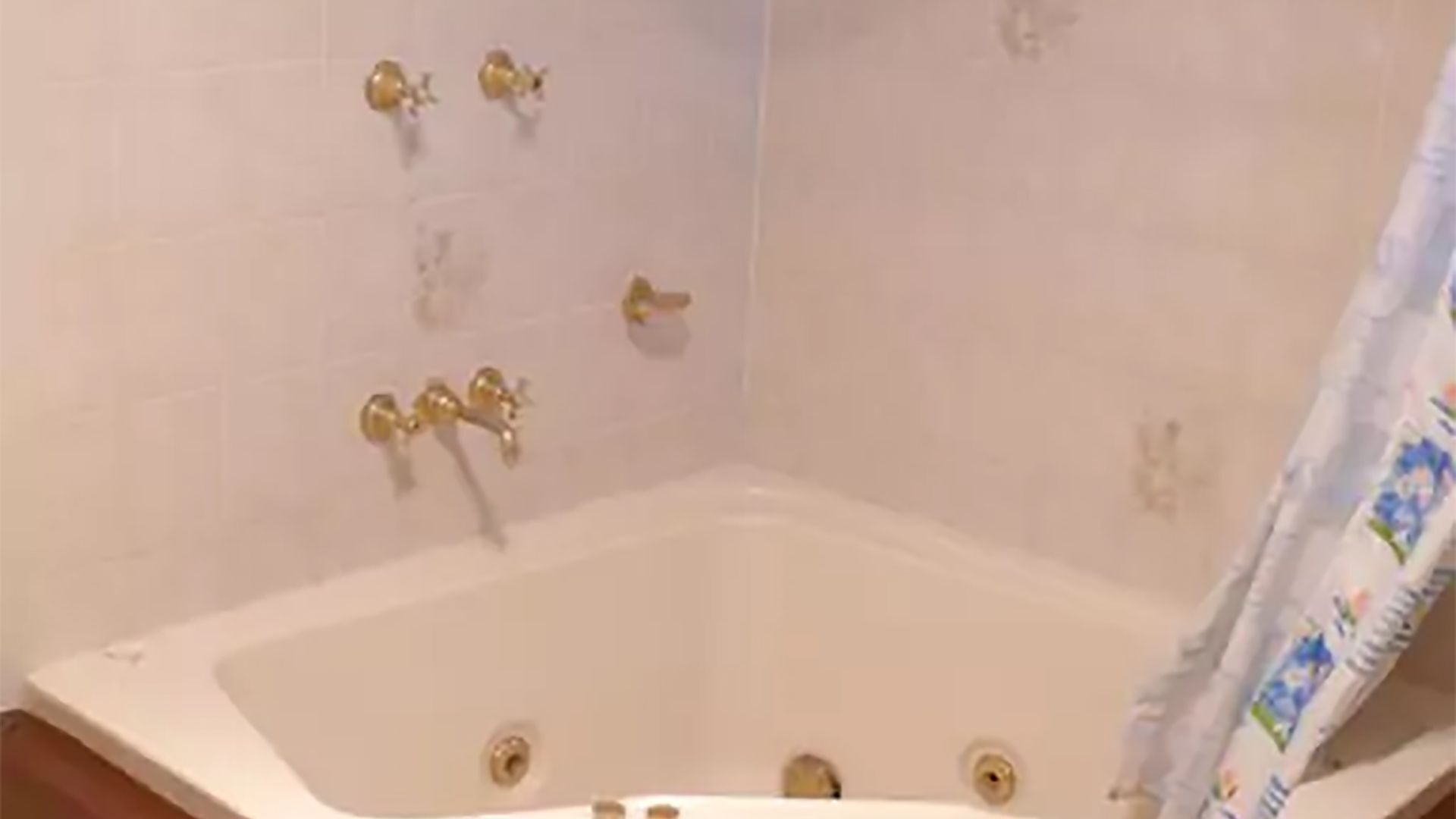 Budget Sydney Holiday House with WIFI & Netflix — image 7