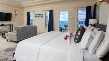 5 dormitorios, caja fuerte, escritorio y tabla de planchar con plancha