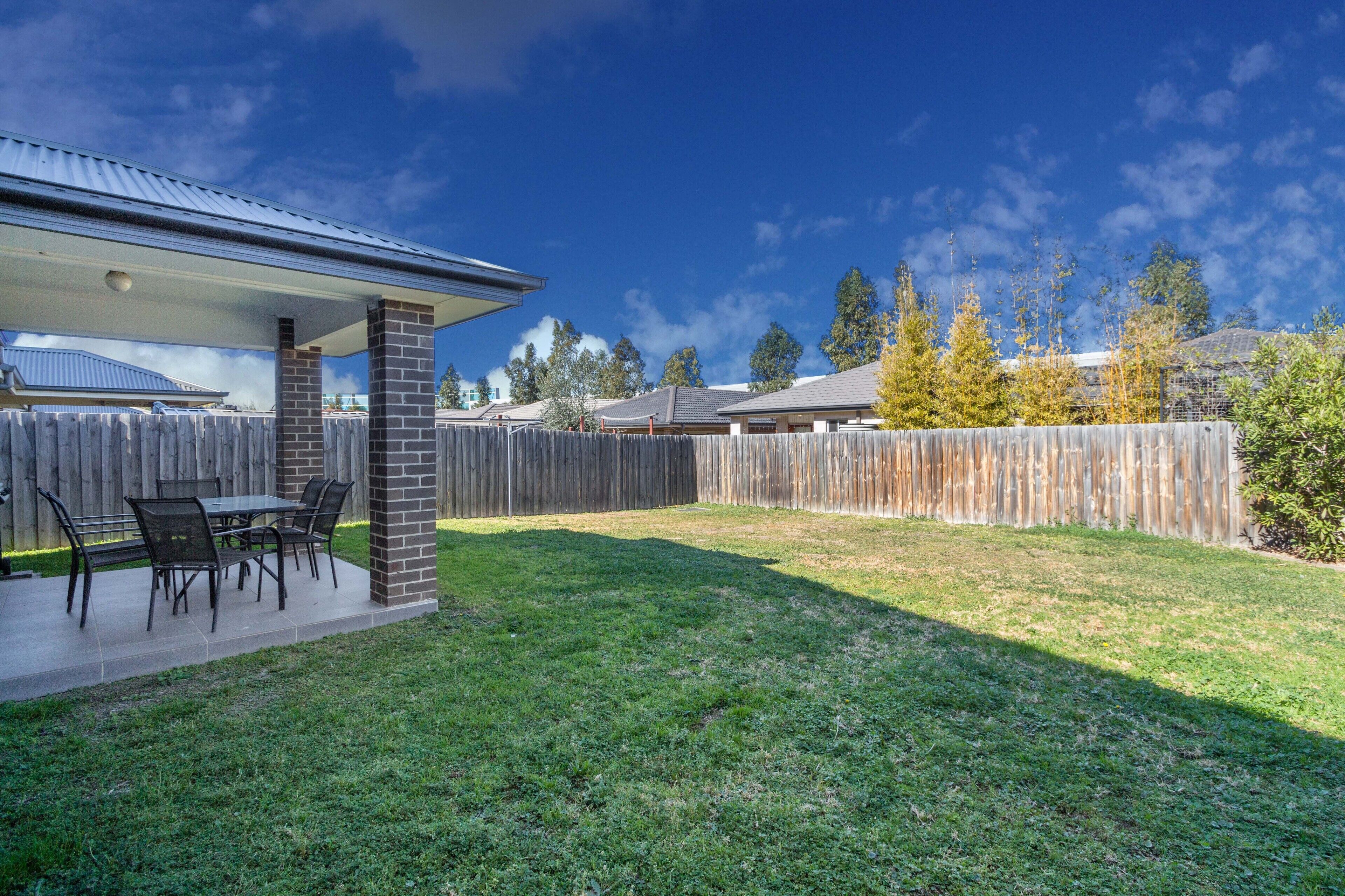 Lapwing Luxury in the Waterside Estate — image 13