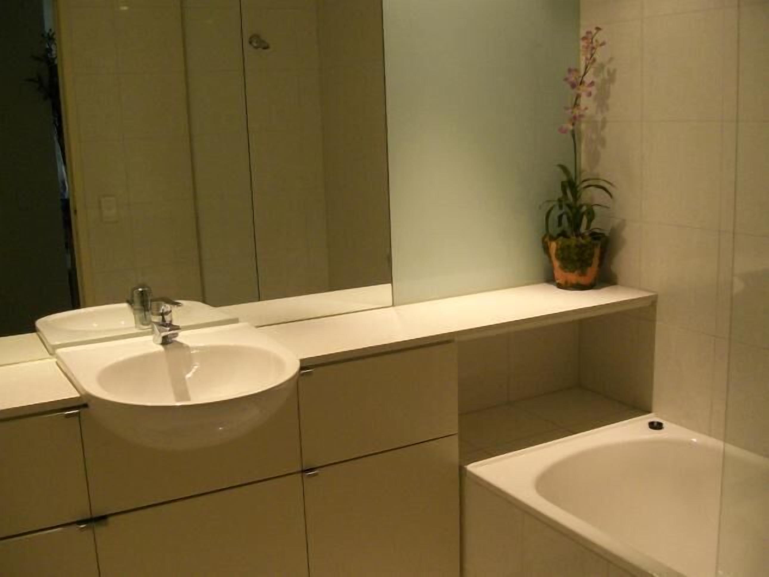 Your perfect Melbourne getaway starts in Southbank - one bedroom apartment — image 7