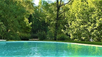 Piscine extérieure, piscine chauffée