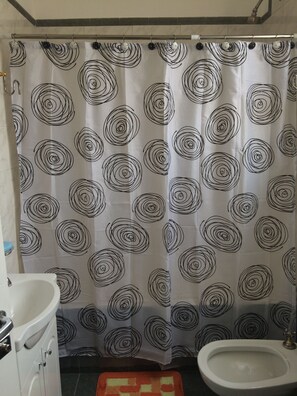 ヘアドライヤー、タオル