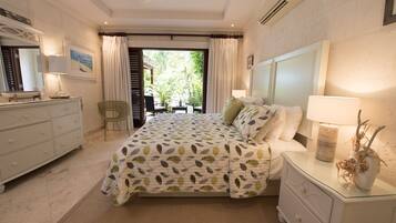 3 bedrooms, in-room safe, iron/ironing board, free WiFi